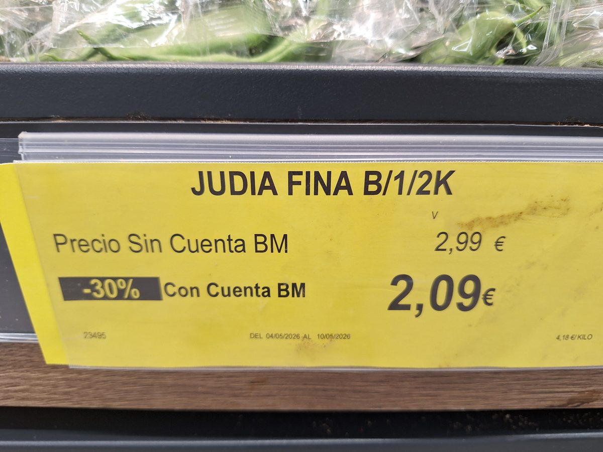 Judías verdes Helda marca Izarra en oferta