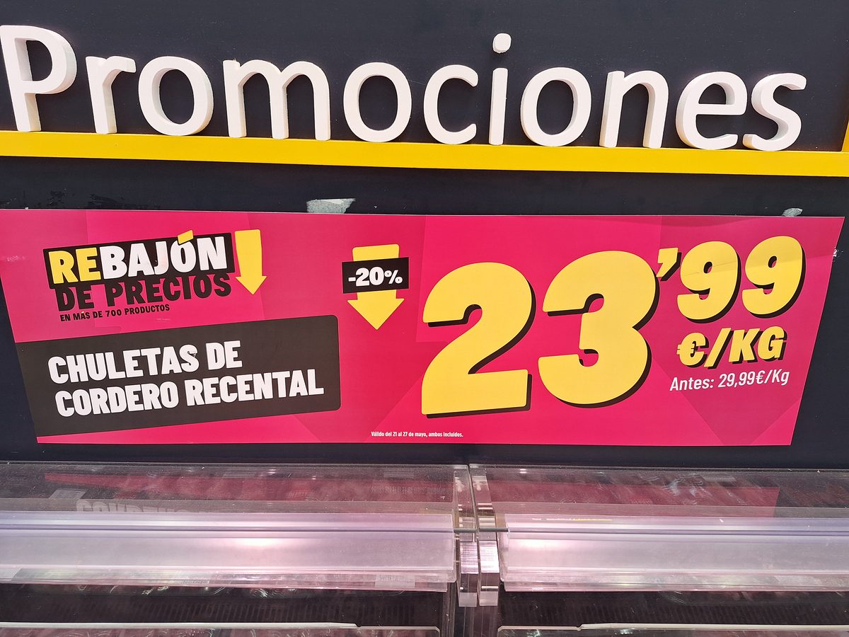Chuletas de cordero recental en bandeja en Ahorramás