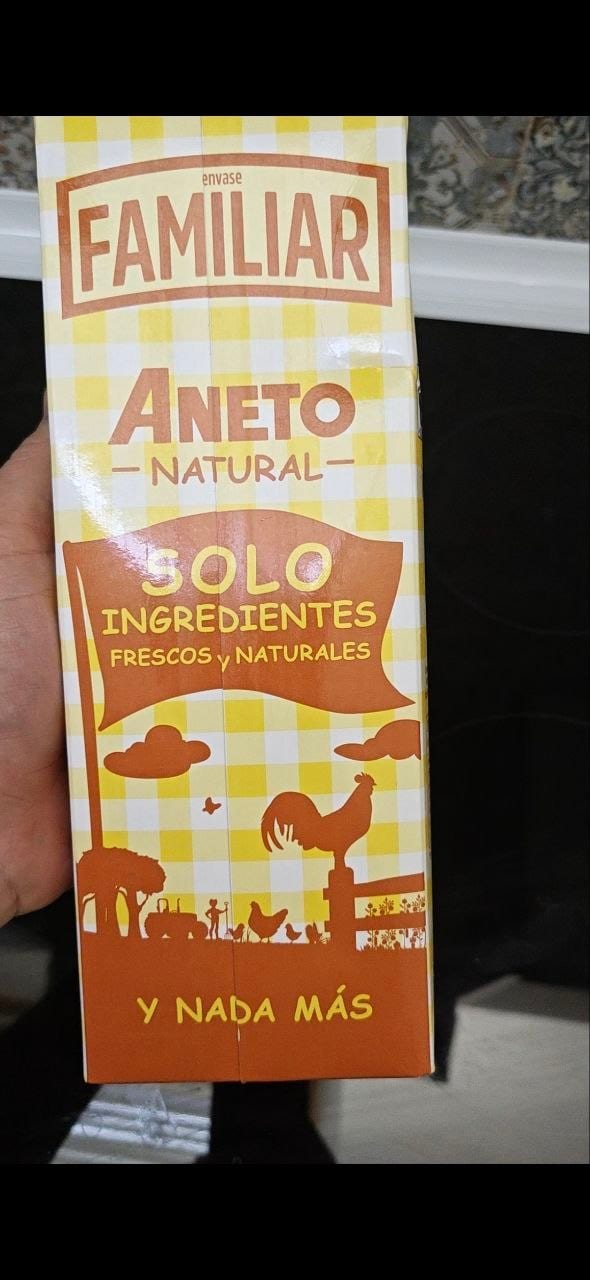 Caldo de pollo Aneto en el lineal de Alcampo