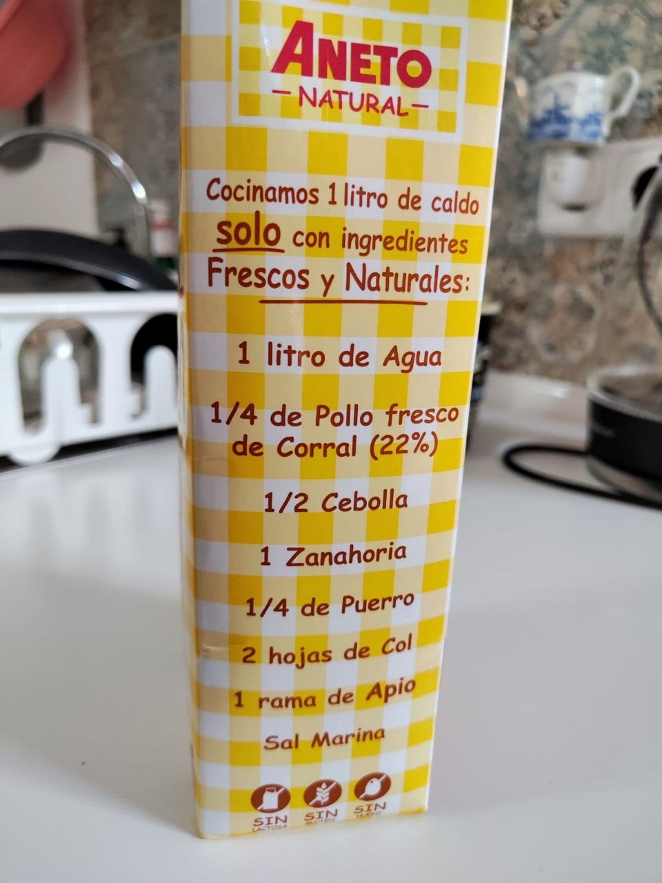 Precio rebajado del caldo de pollo Aneto en Alcampo