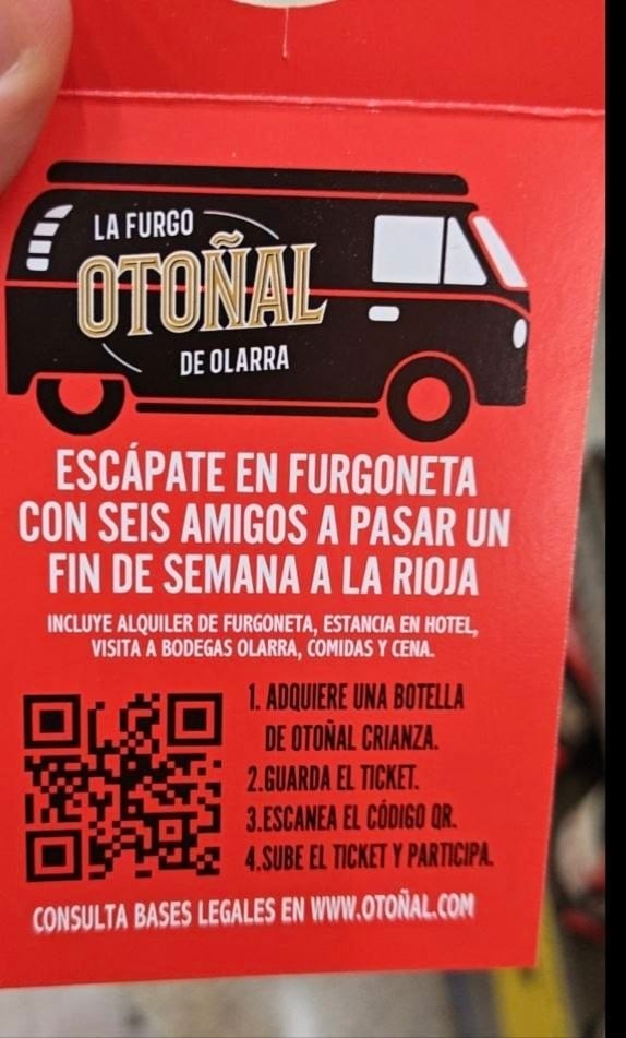 Botella de Otoñal Crianza en el lineal de Ahorramás