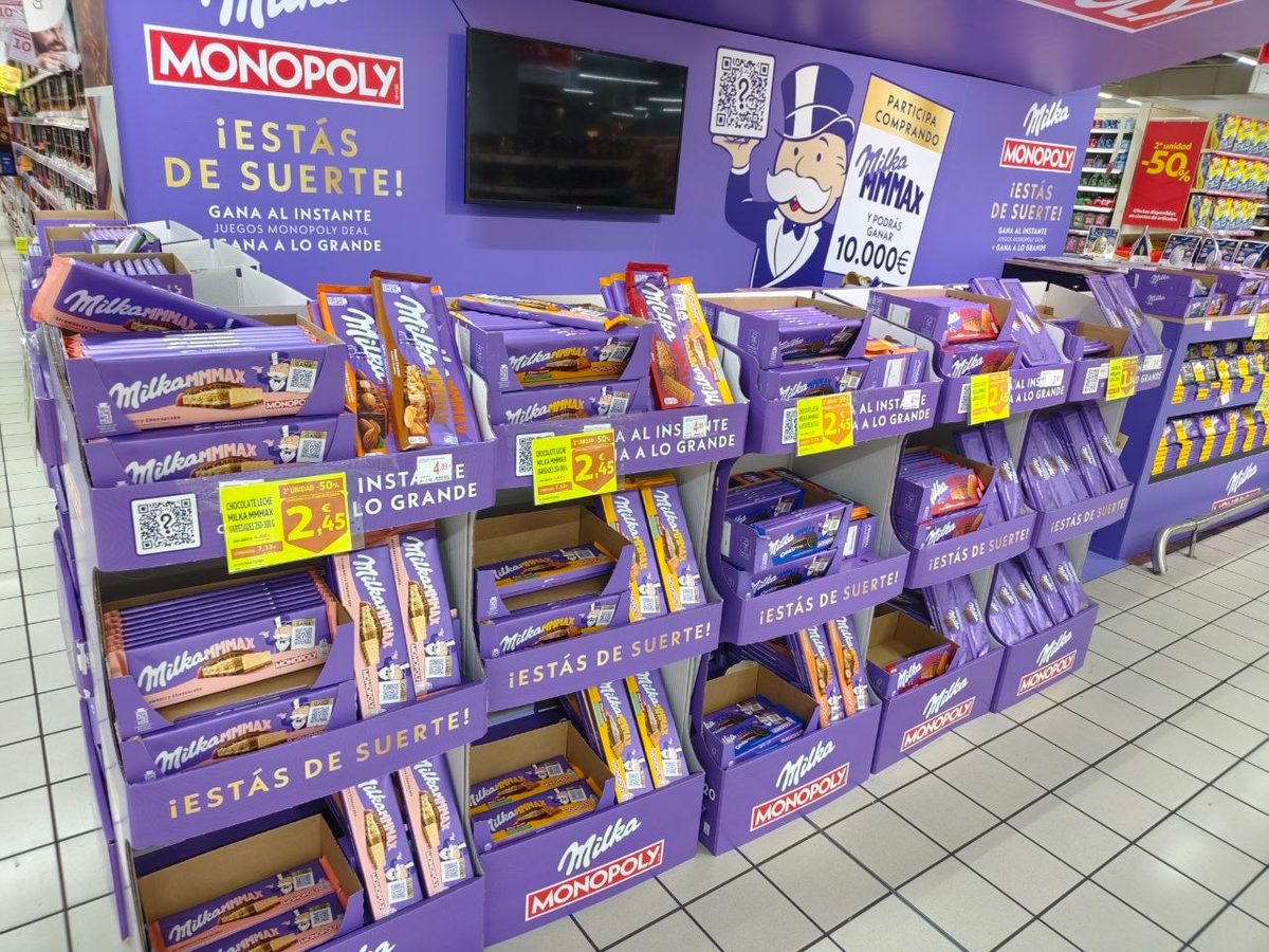 Tabletas Milka MMMAX en el lineal de Alcampo