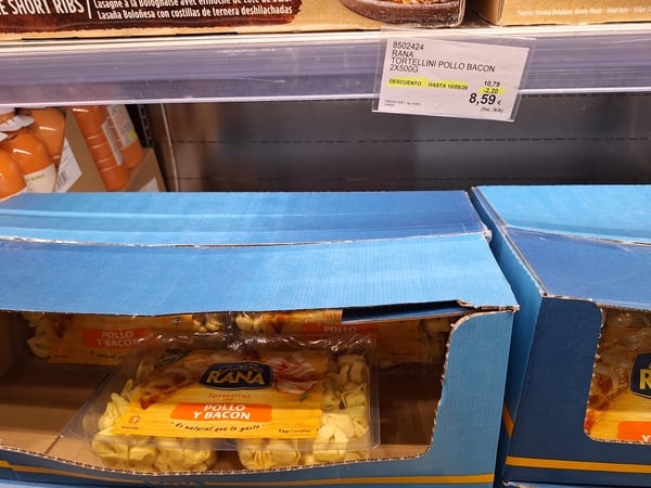 Pack de tortellini Giovanni Rana en el lineal de Costco